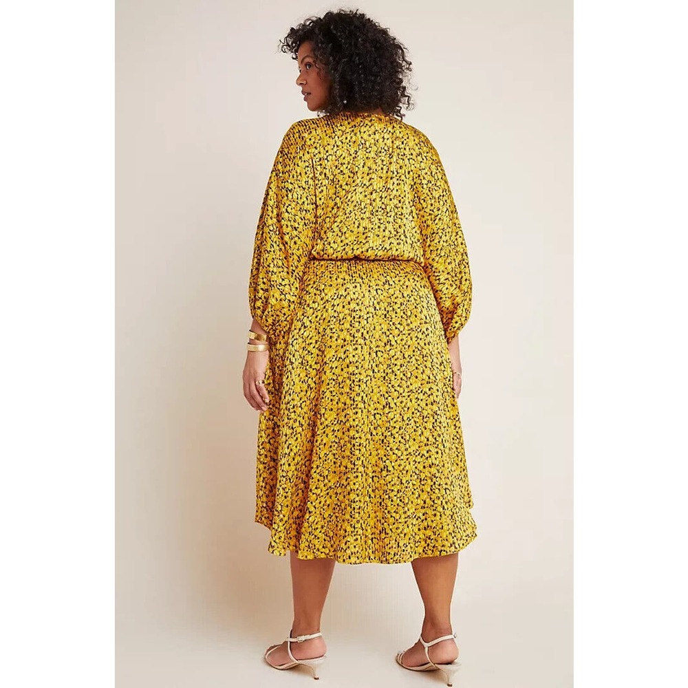 by Anthropologie Marigold Midi Dress Smocked V-Neck Gold Women's Plus Size 3X - Picture 4 of 14